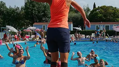 Aqua aerobik na odchudzanie – skuteczny trening w wodzie