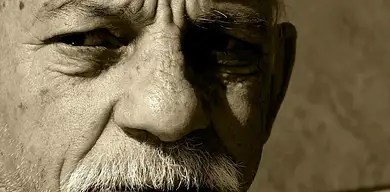 Czapka męska The North Face - jak nosić?