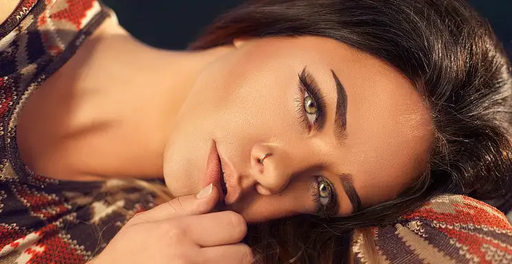 Kolczyki koła: stylowe i uniwersalne - porady